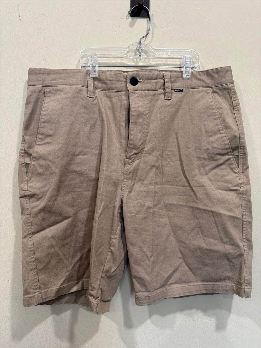 Hurley Men’s Tan Flat Front Shorts